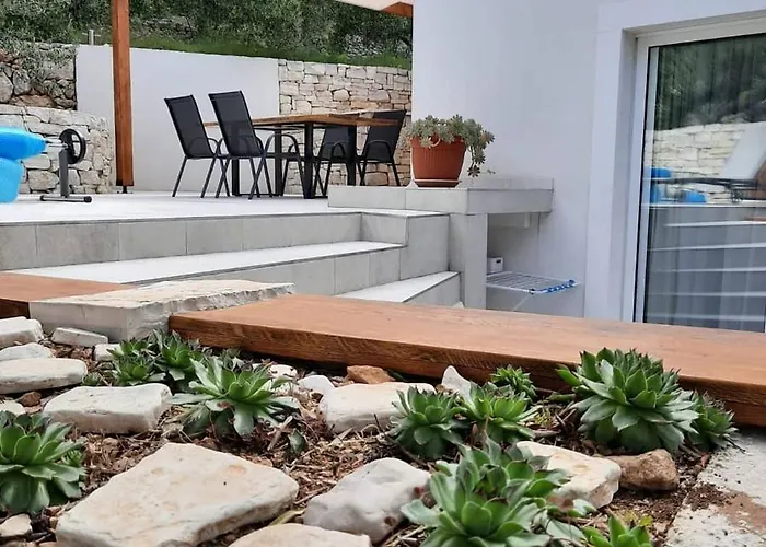 Olive Tree Village Heated Pool And Close To The * بيساك