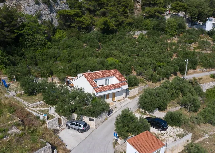 Olive Tree Village Heated Pool And Close To The *