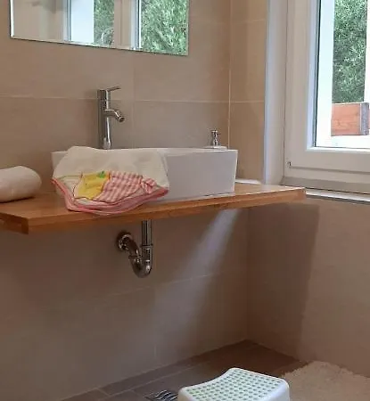 Olive Tree Village Heated Pool And Close To The *