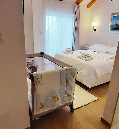 Olive Tree Village Heated Pool And Close To The Villa *