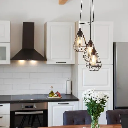 Olive Tree Village Heated Pool And Close To The Pisak