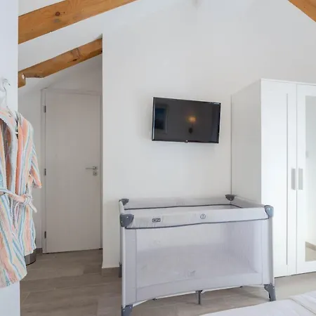 Villa Olive Tree Village Heated Pool And Close To The