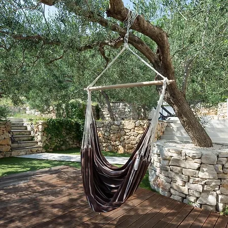 Villa Olive Tree Village Heated Pool And Close To The