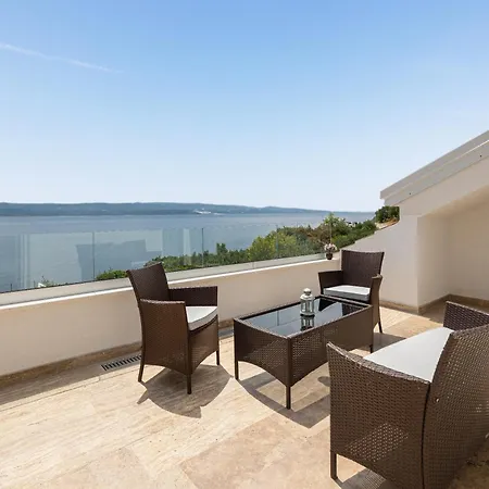 Olive Tree Village Heated Pool And Close To The Pisak