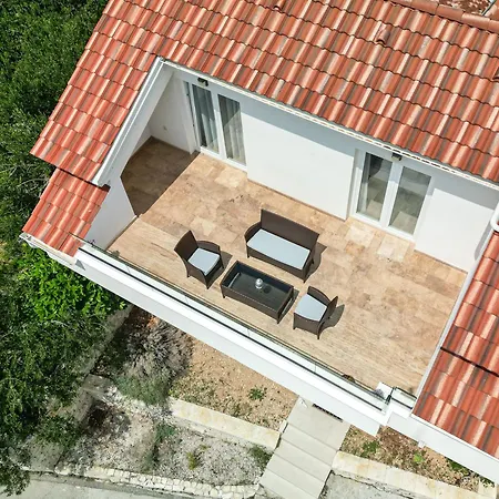 Villa Olive Tree Village Heated Pool And Close To The