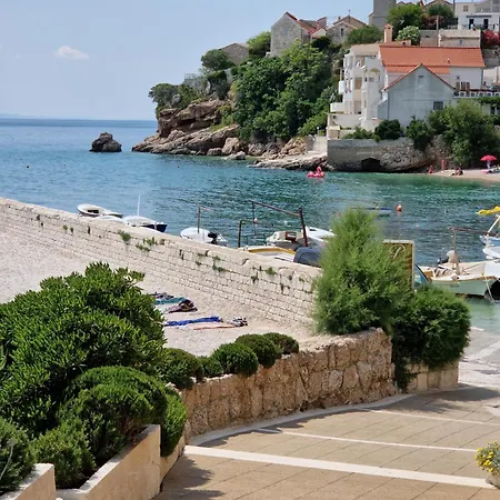 Olive Tree Village Heated Pool And Close To The Villa Pisak